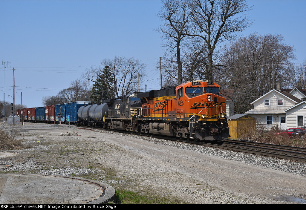 BNSF 6265